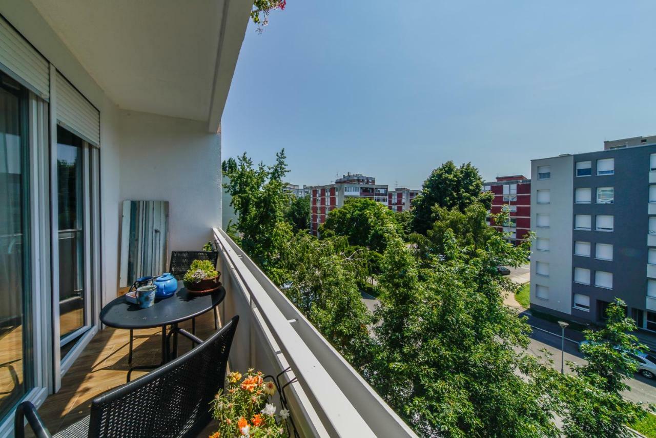 Apartment Happy Day Varaždin Esterno foto
