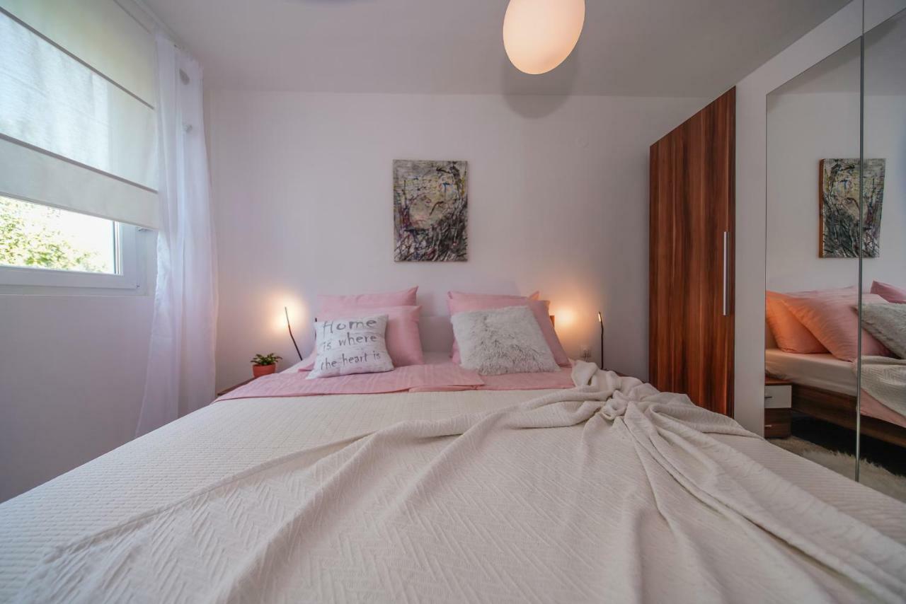 Apartment Happy Day Varaždin Esterno foto