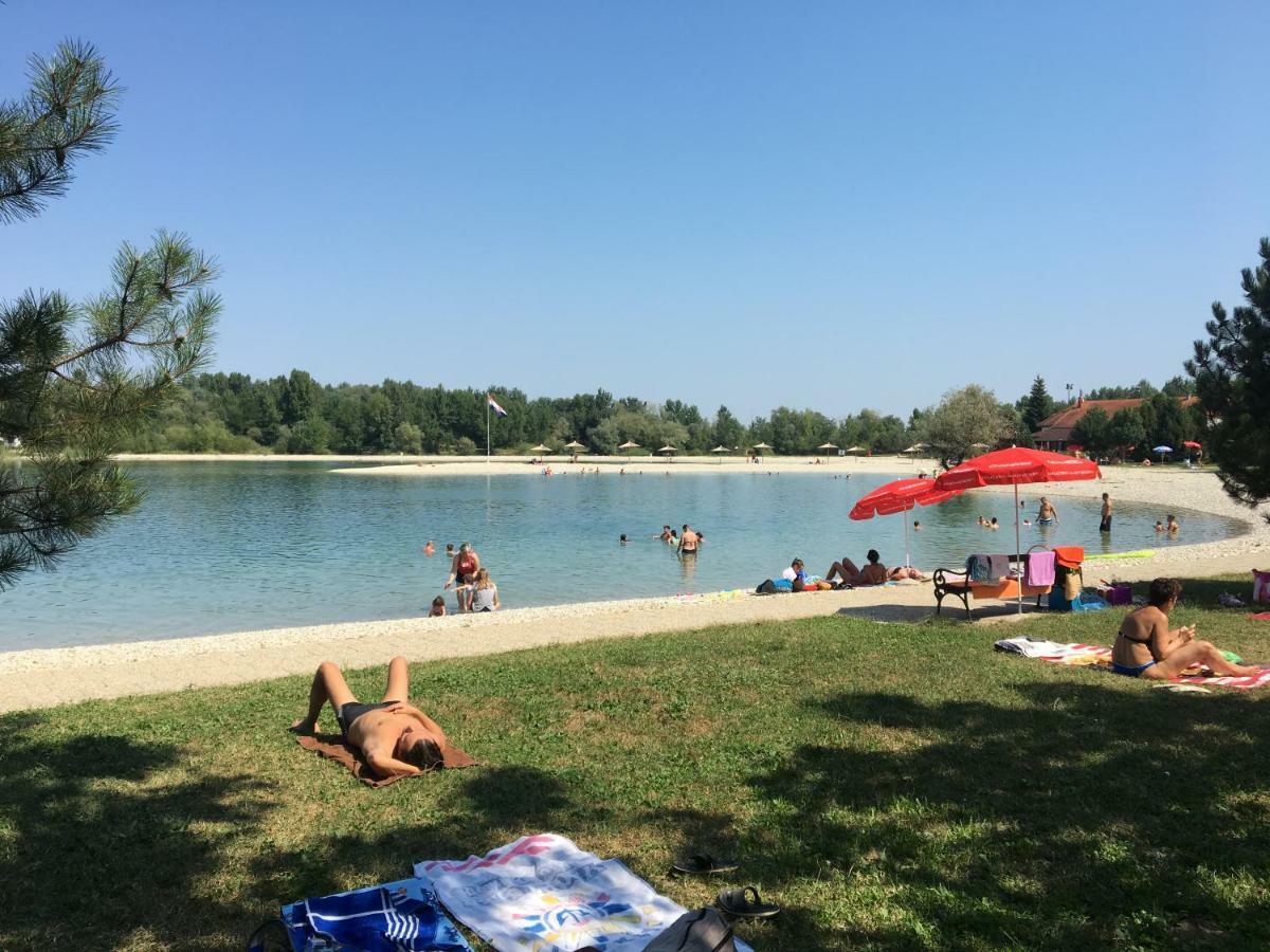 Apartment Happy Day Varaždin Esterno foto